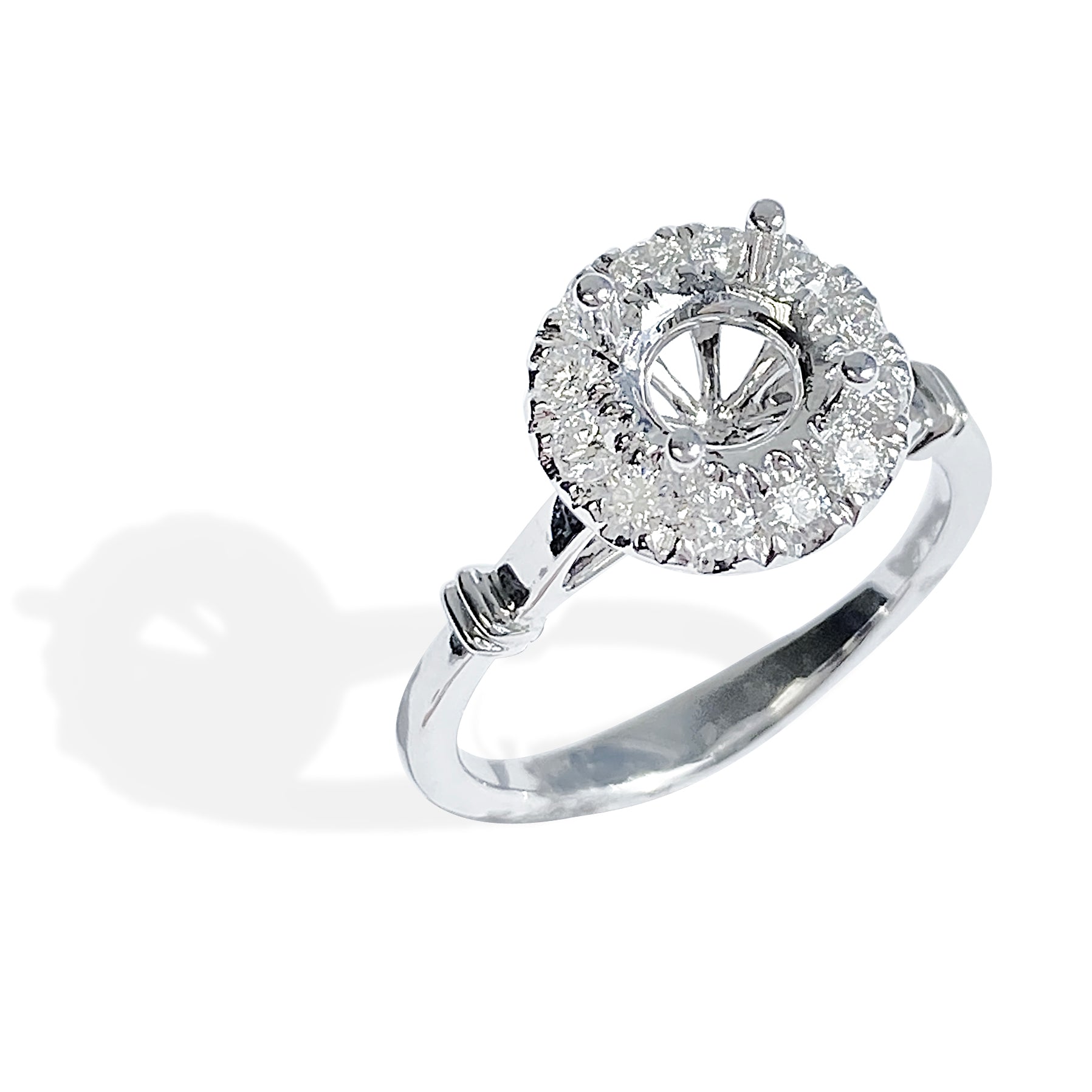 Solitaire Halo Diamond Setting with Accent